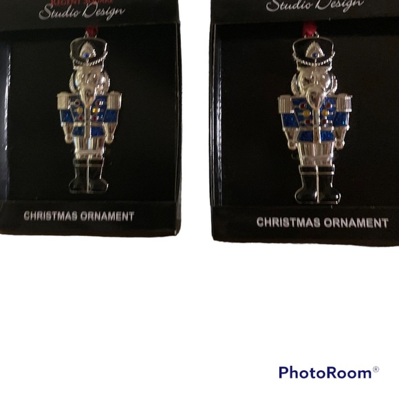 Bundle of 2  collectible NUTCRACKER ORNAMENT - Picture 2 of 6